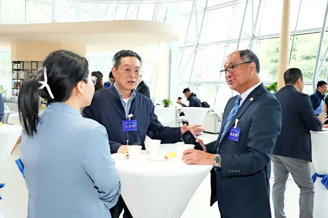 我会理事长王力军出席2023渝港澳科学家圆桌论坛